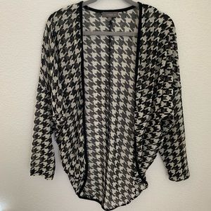 Umgee. Cardigan. Black & White. Size : XL